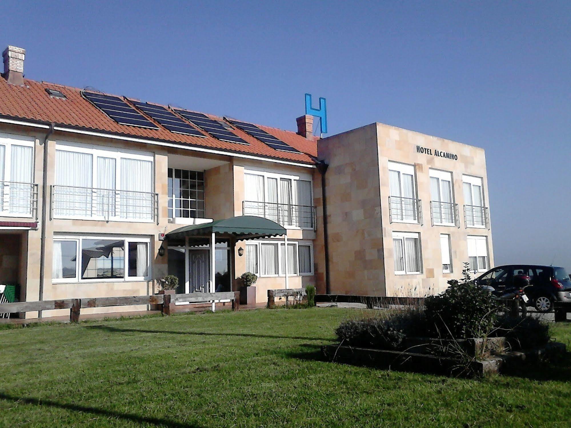 Hotel Alcamino *